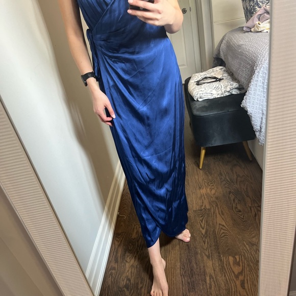 Satin wrap dress - Picture 7 of 8